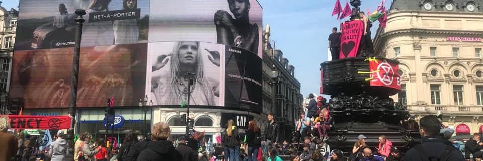 Emma Martínez's banner