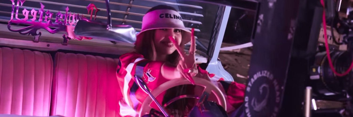 ✦ banner