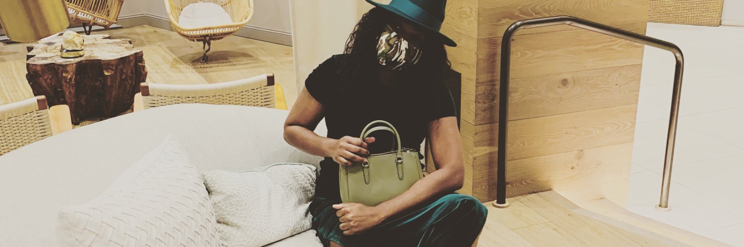 Dr. Sharon, PGD, MCOM(UCT), Exec Edu(YALE)DBA (CU) banner