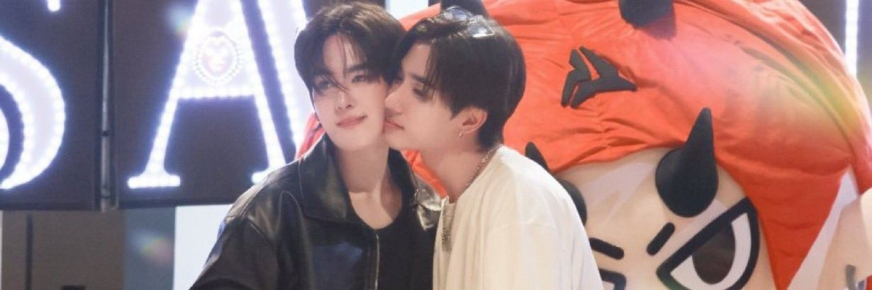 Khongkwan 🎁 ft.🖤🤍❤️ banner