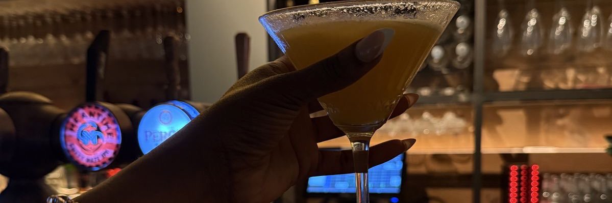 🤷🏽‍♀️ banner