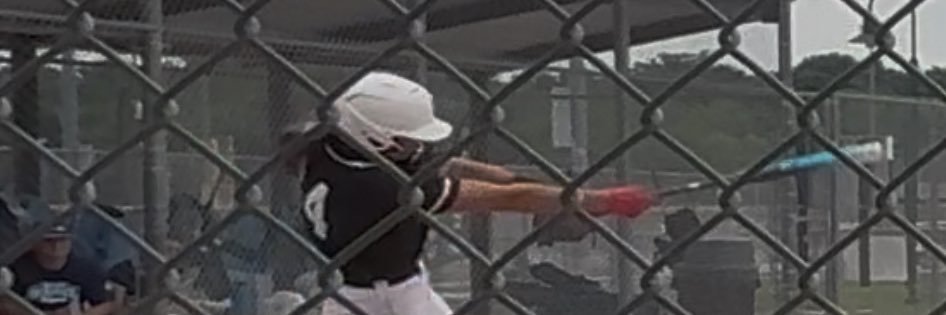 Elle Perrotto 2027 banner