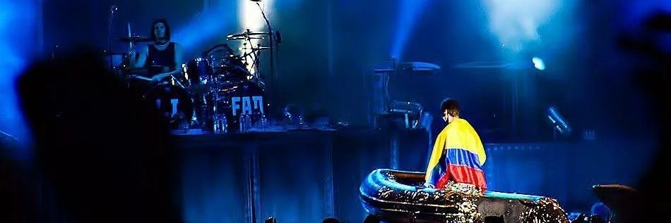 Rammstein Colombia banner