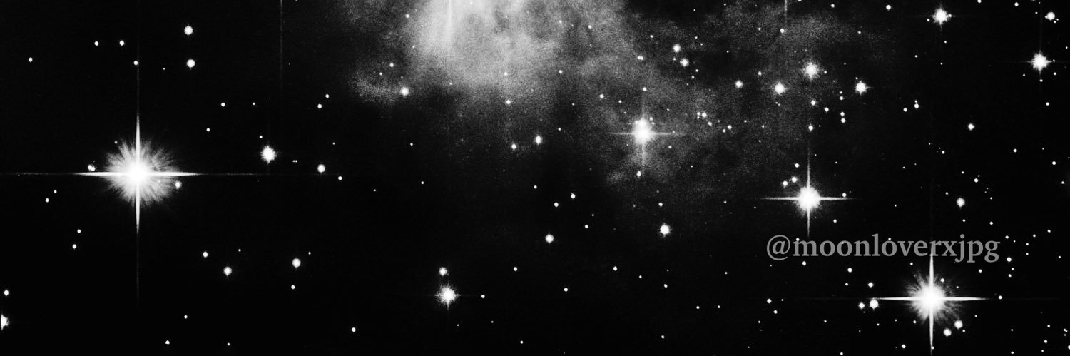 la luna's banner