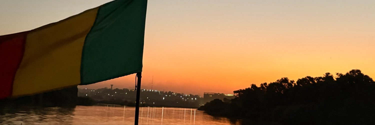 maliaan___'s profile banner image