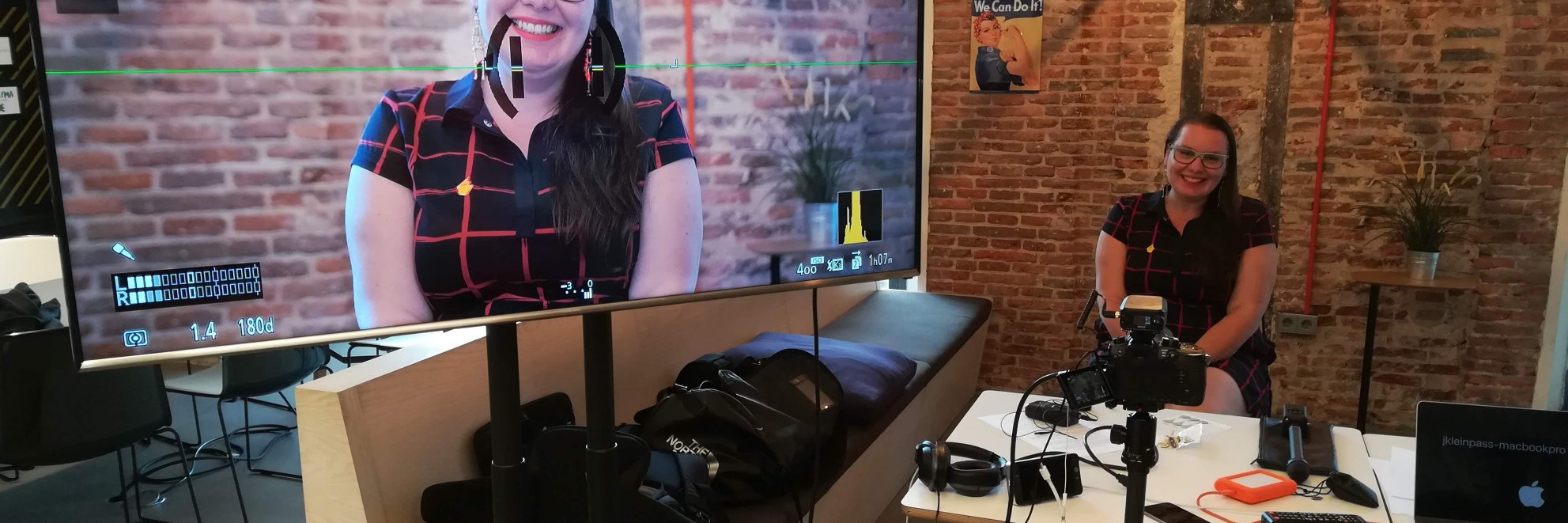 Eliška Čejpová 👩🏻‍💻💙 banner