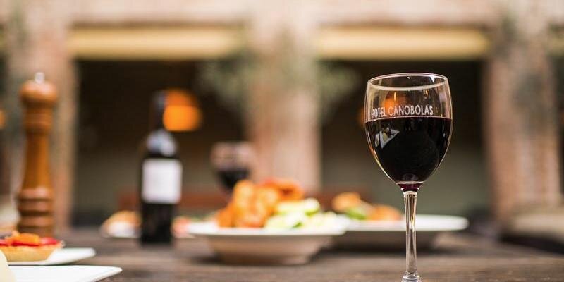 HotelCanobolas's profile banner image