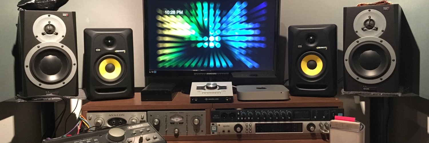 UptownEstudio's profile banner image
