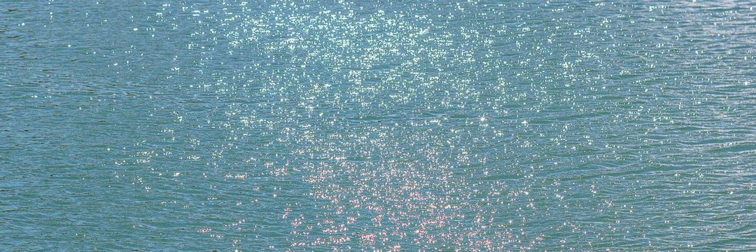 𝔢𝔩𝔬𝔯𝔞 banner