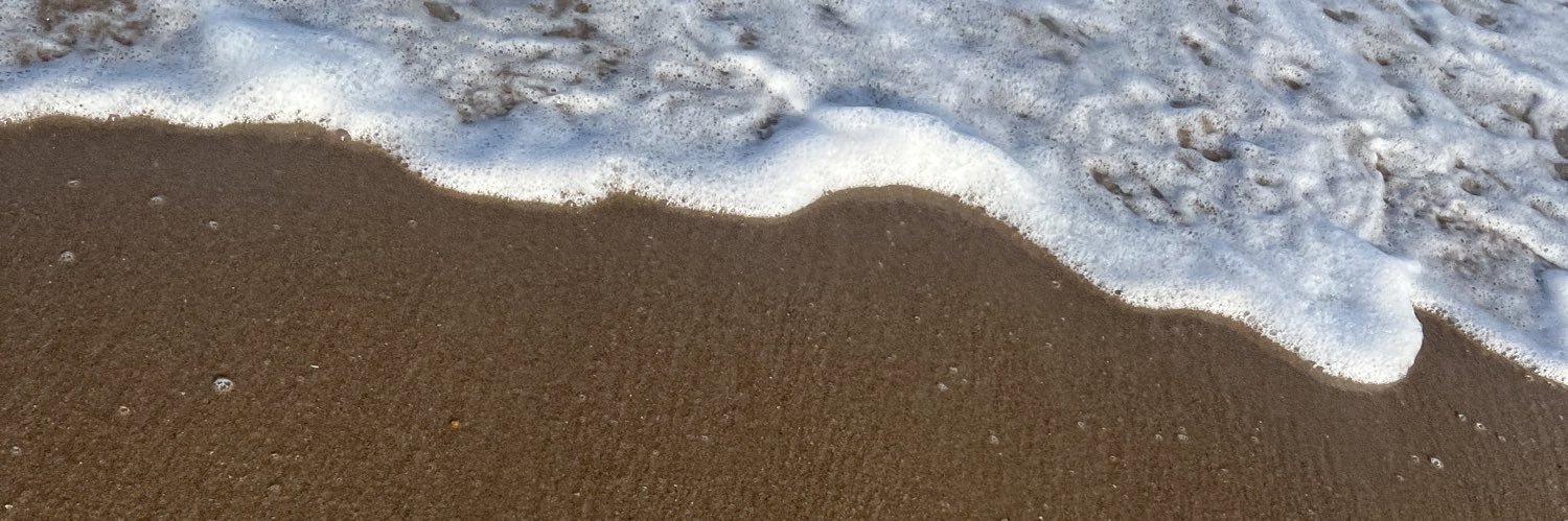 mercedesschezz's profile banner image