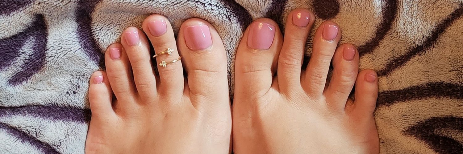 Jenniwtheof's profile banner image