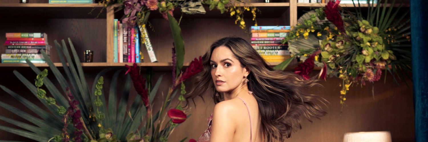 Asta Paredes banner