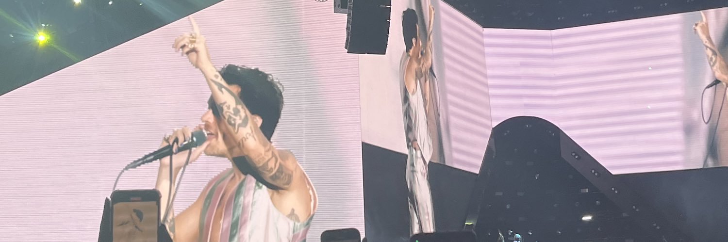 madi🪩🪸🦋🍄🌙 banner