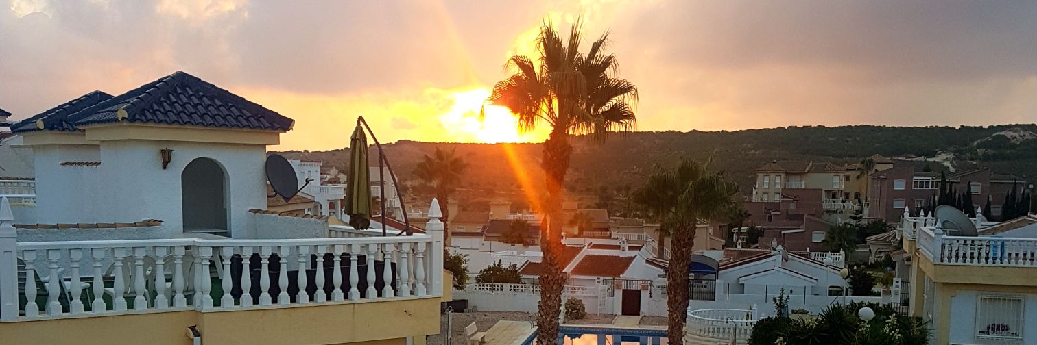 officialmacc3r 💜 banner