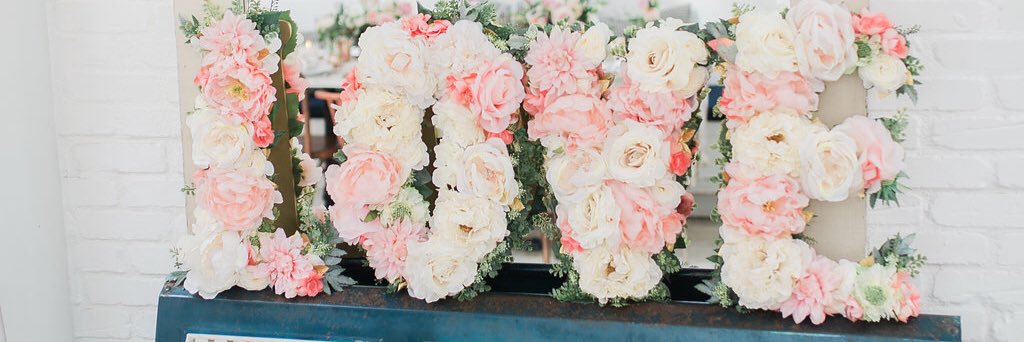 Ali Fedotowsky-Manno banner