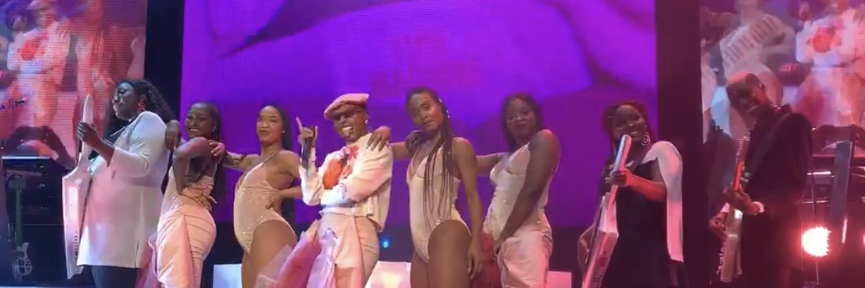 luv_RnB's profile banner image