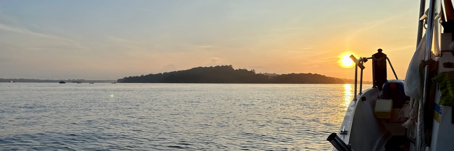 deslohkw's profile banner image