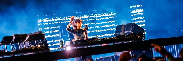 Julya_Karma Profile Banner