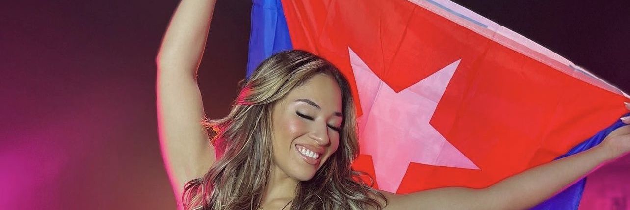 🄻🄾🄻🄰 🅅🄸🄲🄴 banner