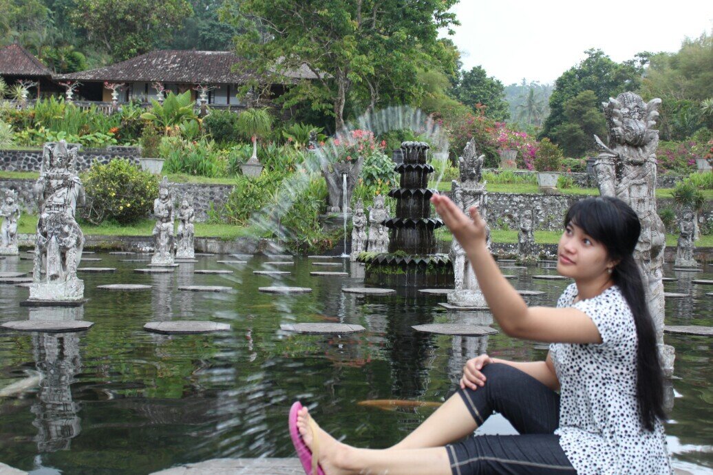 eka_ekautami94's profile banner image