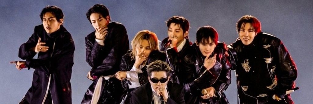 🐾. banner