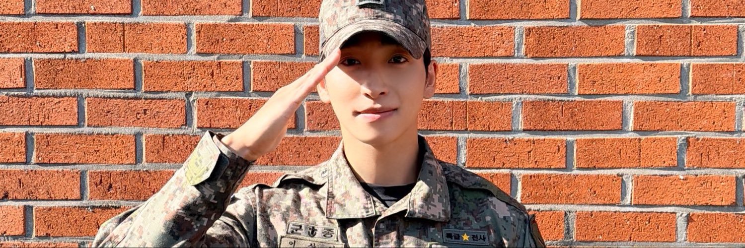 fanzhyi's profile banner image