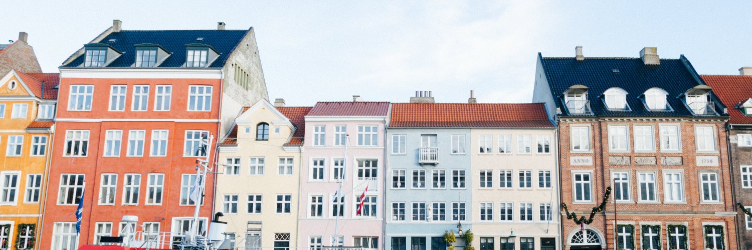 Gloriana Pacheco banner