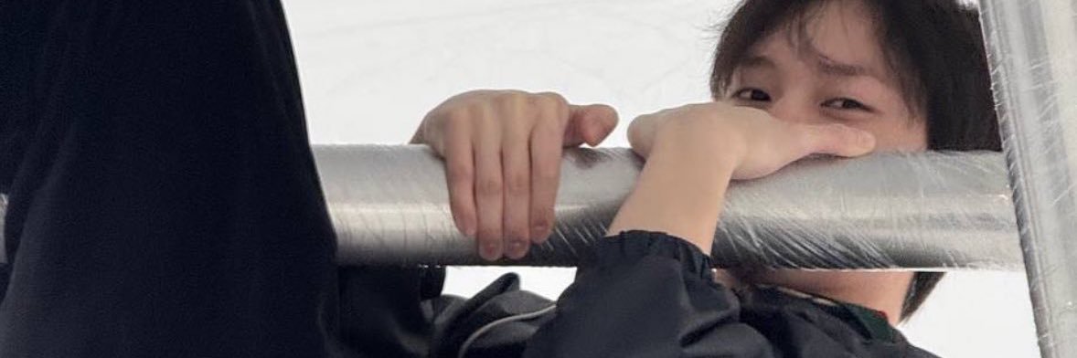 011122KH's profile banner image