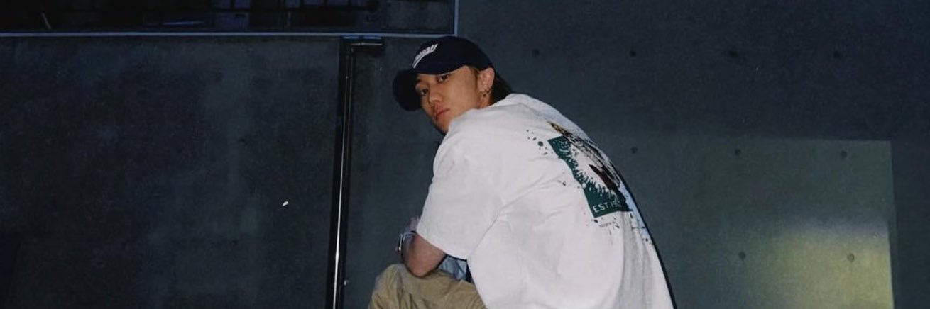 zhfeatya's profile banner image