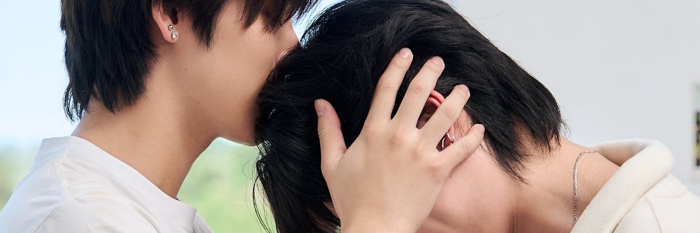 ivy ୨ৎ dwy banner