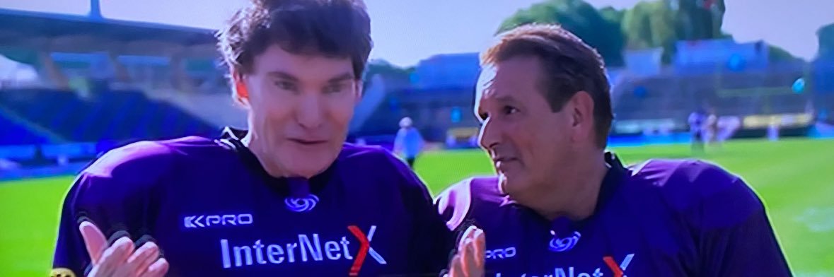 Kat 🤸‍♀️  🪝📯🕊️🌍 banner