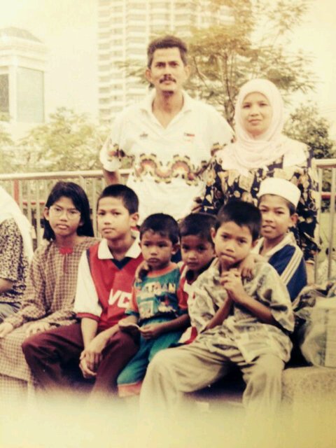 shukrisharip's profile banner image