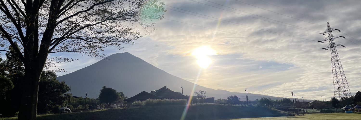 d_vamos's profile banner image