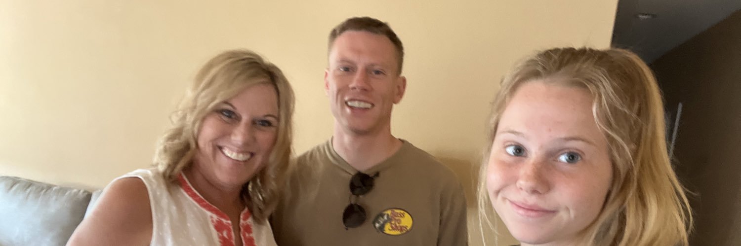 RobinEads10's profile banner image