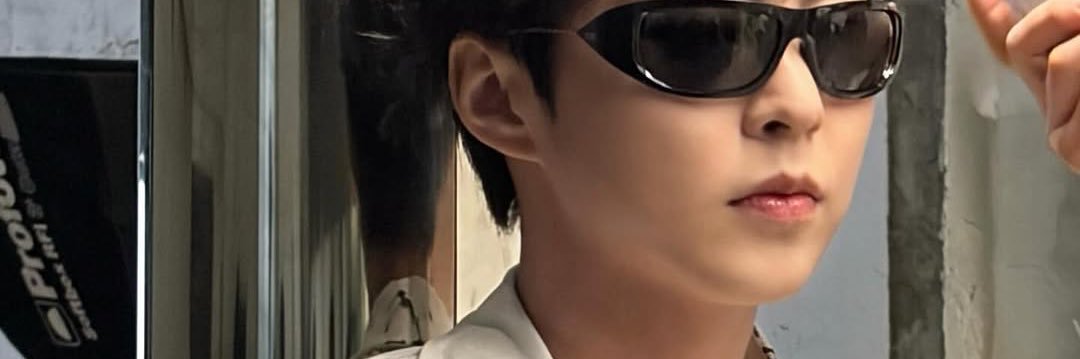 1# boy besfren banner