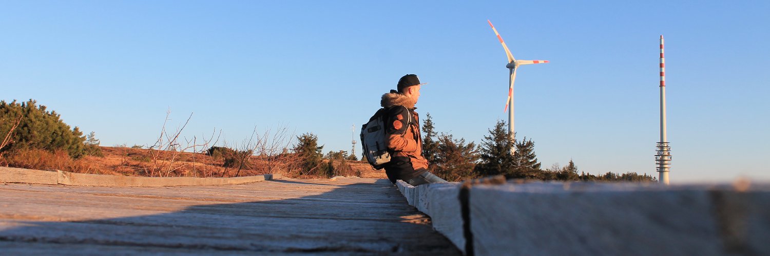 🐘@HerrLevin_@queer.party banner