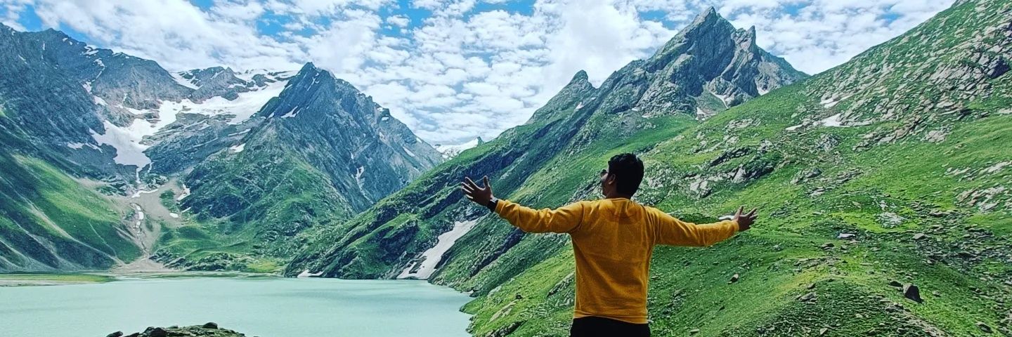 GaganSparashar's profile banner image