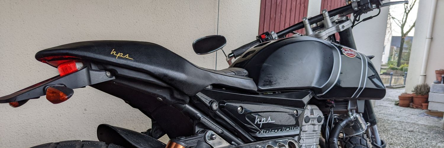 elvis_ekel's profile banner image