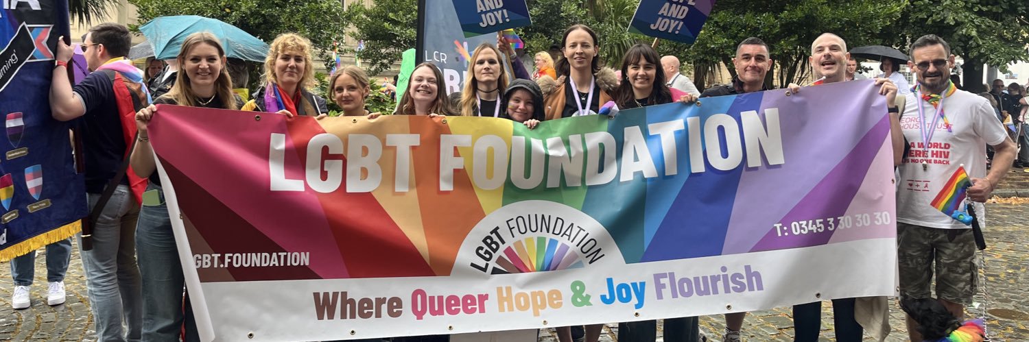 Lauren (she/her) banner