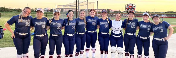 LucyDampf Profile Banner