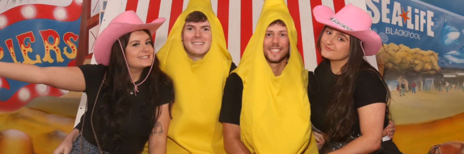 Steph_Rooney's profile banner image