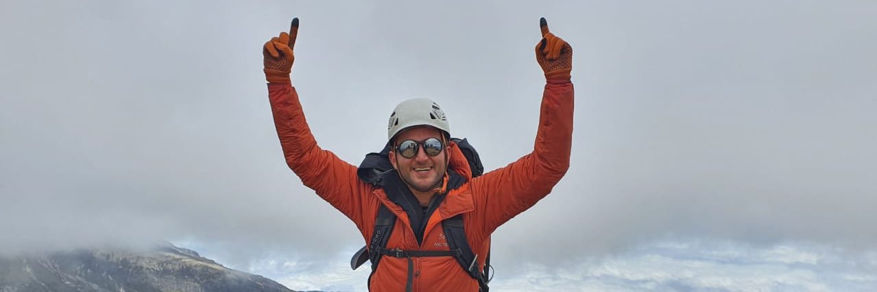 Francisco Saracho banner