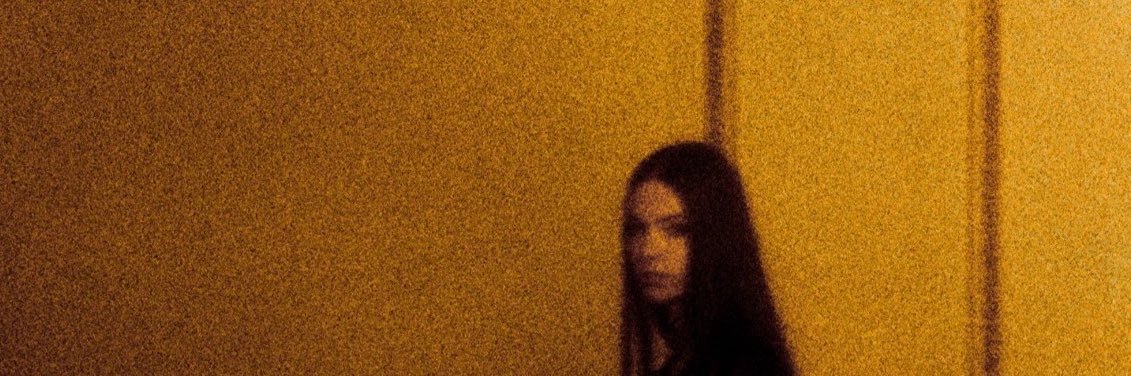 mayberoxanne's profile banner image
