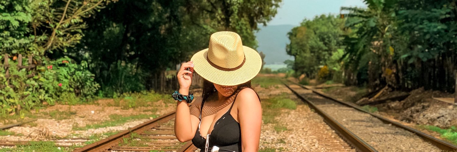 alevazquezu's profile banner image