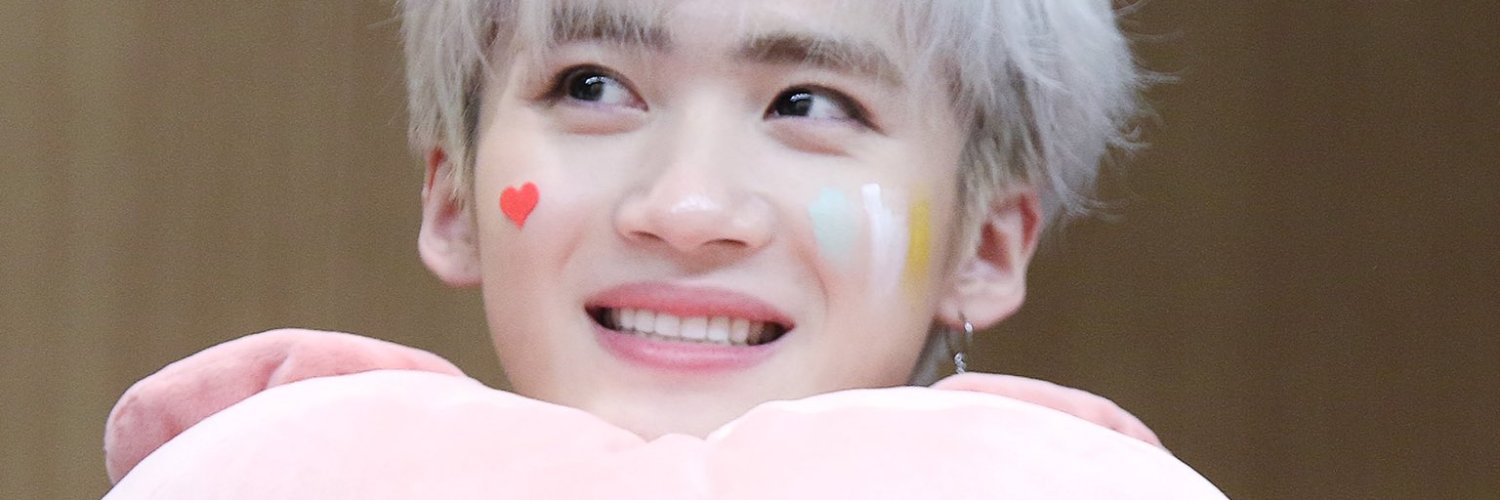 pinkeukie's profile banner image
