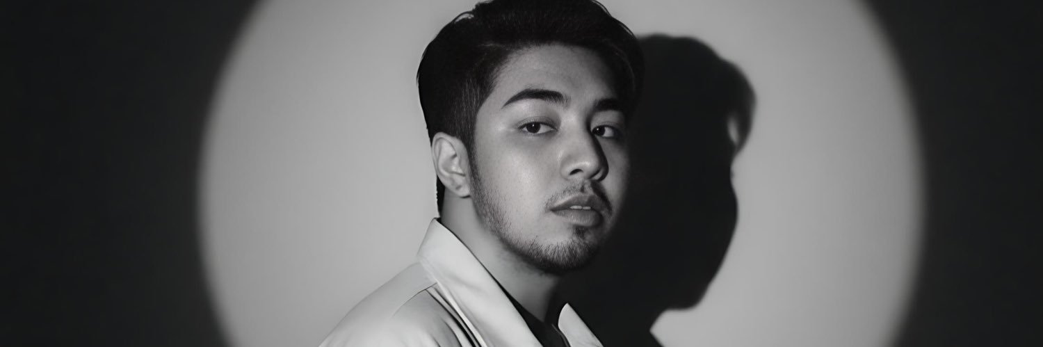 Sean Lewis🪬 banner