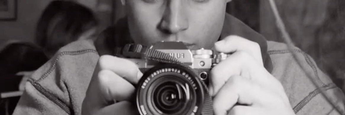 JE JE banner