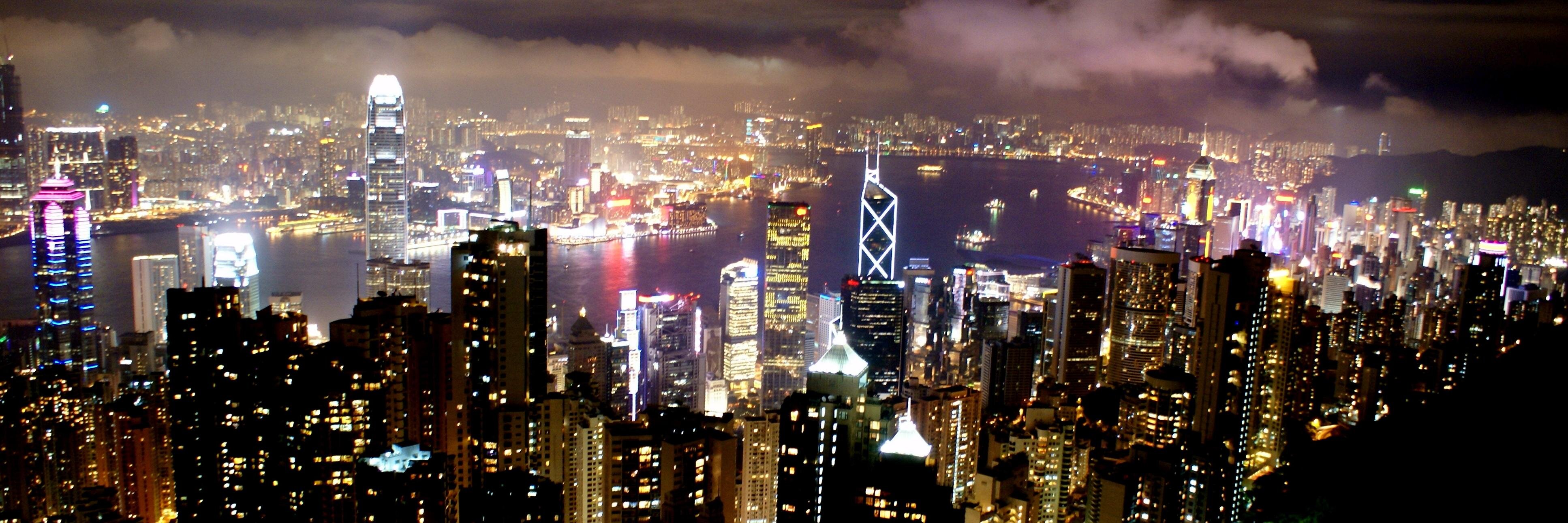 Farid Fleifel banner