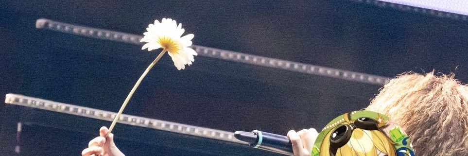 r__iqcl's profile banner image