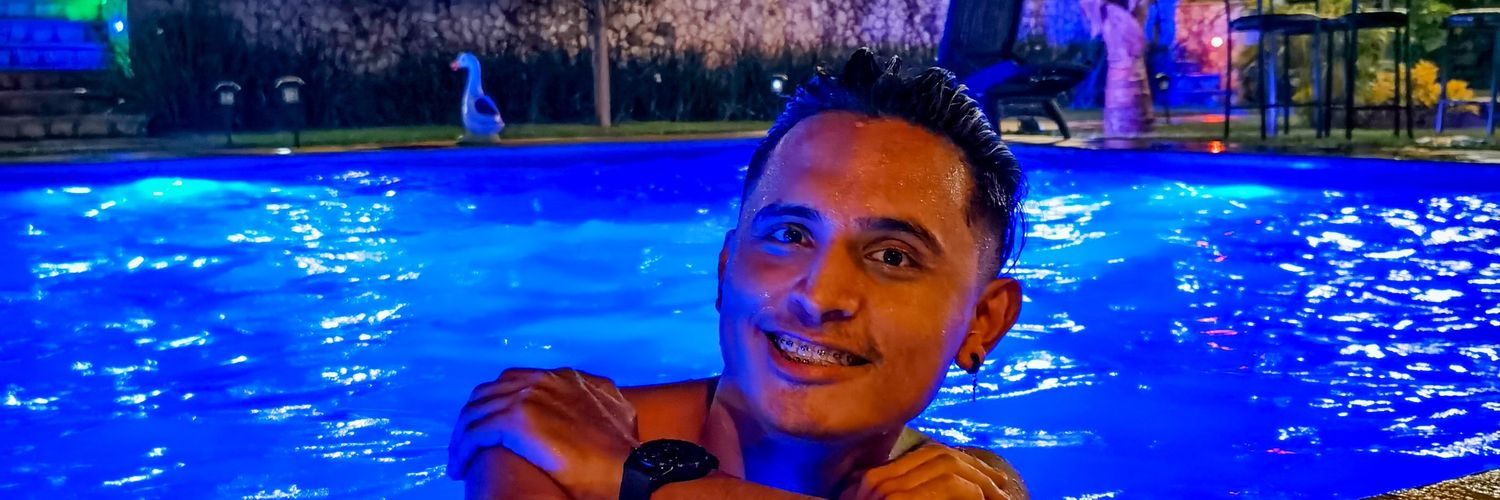 EsXav's profile banner image